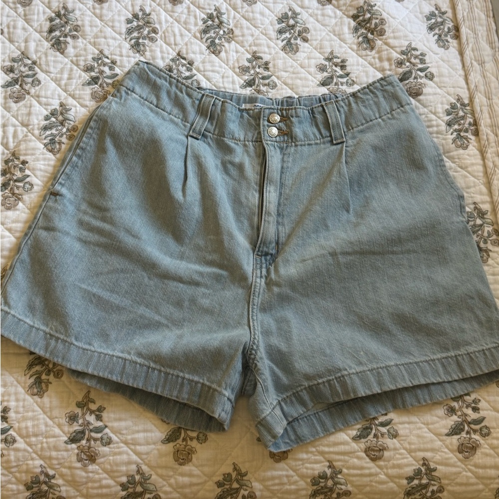 Vintage Style Light Blue Denim Shorts- Size 8